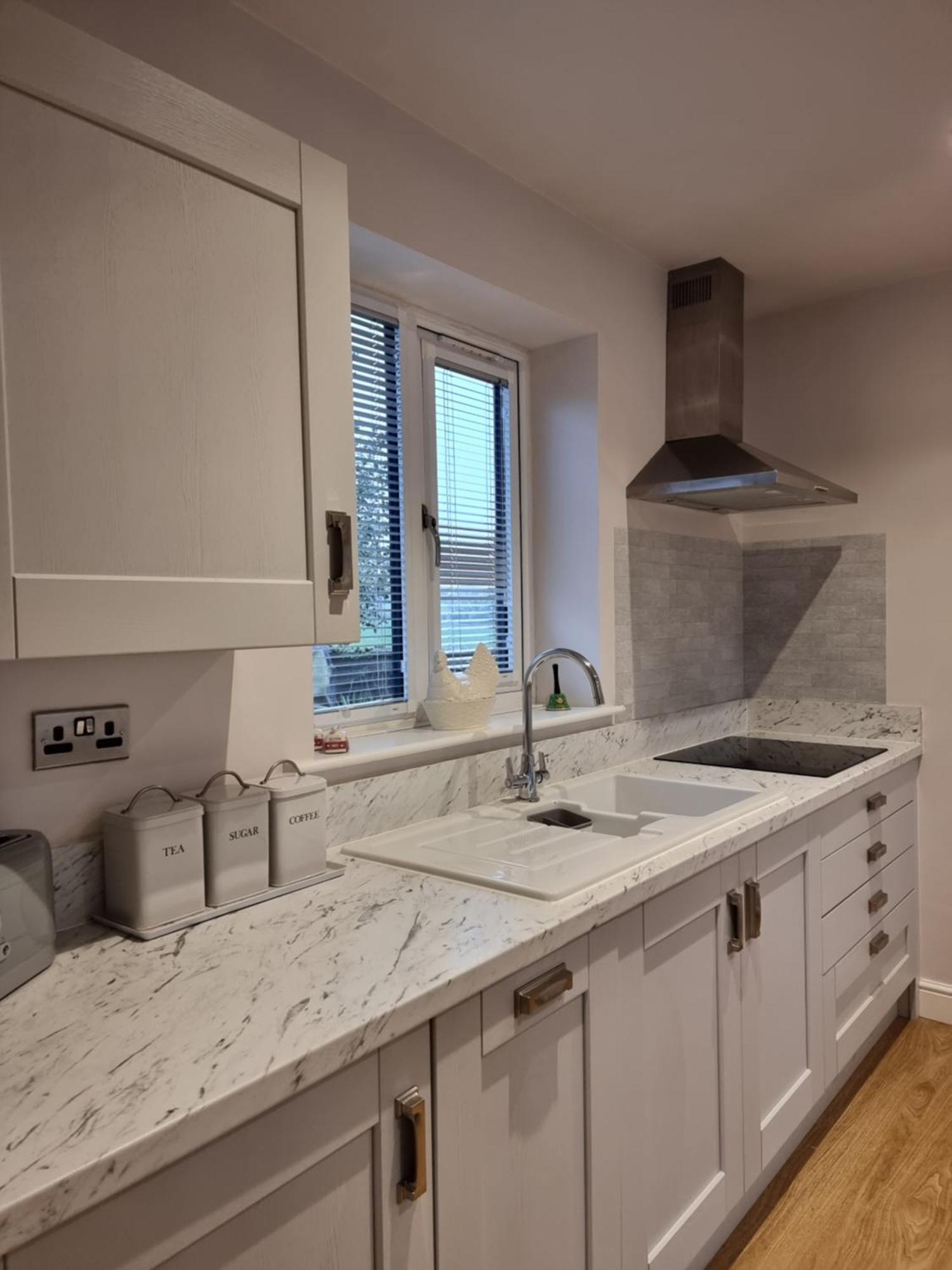 Begonia Cottage Briston Экстерьер фото