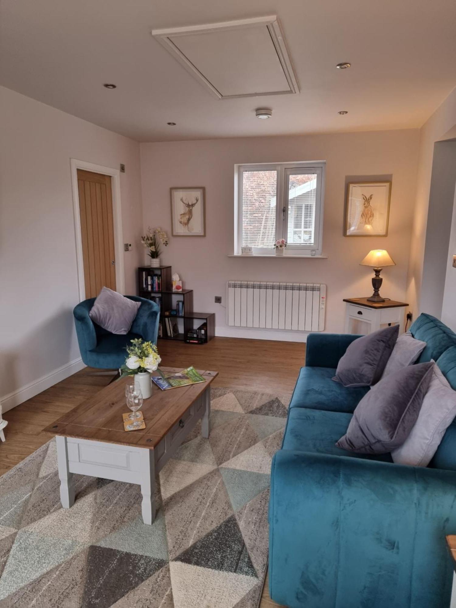 Begonia Cottage Briston Экстерьер фото